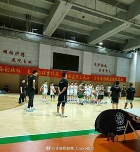 图片来自@导演我躺哪_basketball